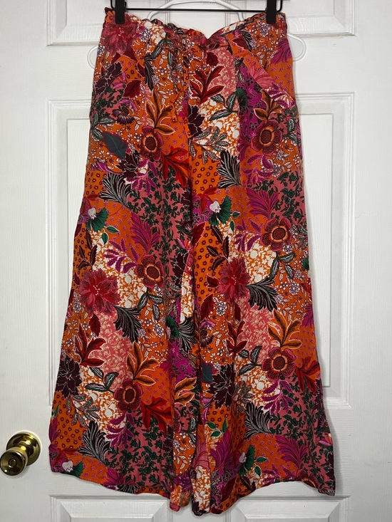 LOFT Pants - LOFT Floral pants  in Orange and Pink